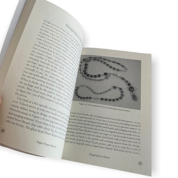 ๐ NEW BOOK: Pagan Prayer Beads | Magic and Meditation with Pagan Rosaries - Picture 7 of 9